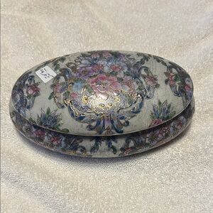 Vintage floral Decorative Box